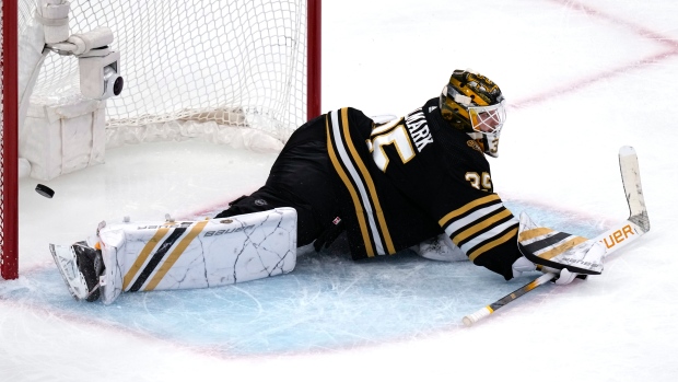 Ottawa Senators acquire Linus Ullmark from Boston Bruins – TSN.ca