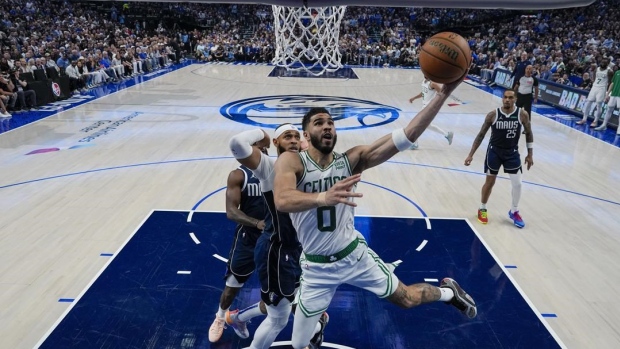 Celtics back home with chance to close out Mavericks and clinch record 18th NBA championship – TSN.ca