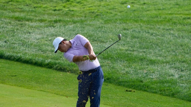 Tom Kim builds a 2-shot lead over Scheffler and Morikawa at Travelers Championship – TSN.ca