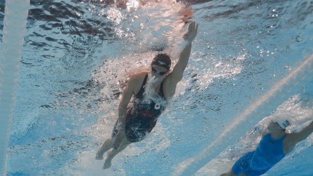 Canadian swimmers advance out of heats, fencer defeated in quarters on Day 1 in Paris Article Image 0