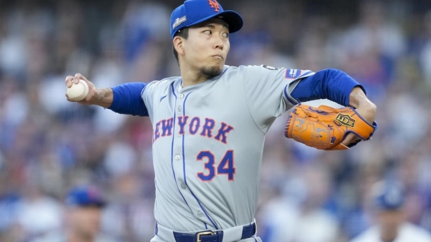 Mets' Kodai Senga struggles with control, knocked out in 2nd inning by Dodgers in NLCS opener Article Image 0