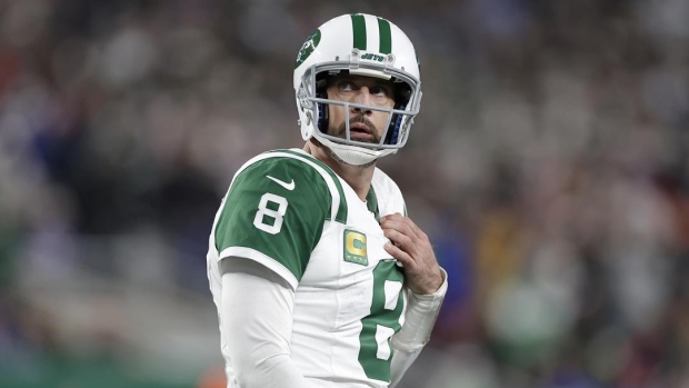 After 'weird' week, Rodgers and Jets can't overcome mistakes and missed chances in loss to Bills Article Image 0