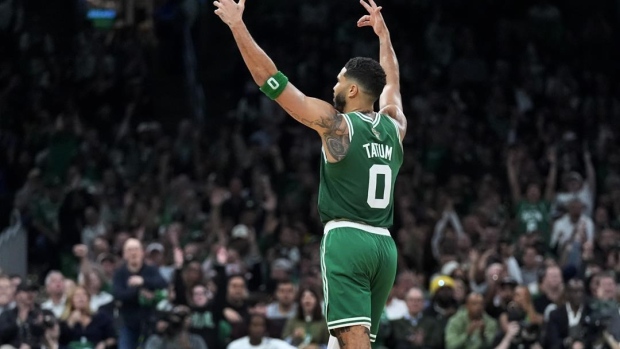 Celtics tie, but don't break, NBA record with 29 3-pointers. Then they miss 13 3s in a row Article Image 0