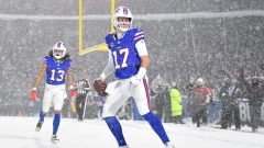 Mack Hollins (13) Josh Allen (17)