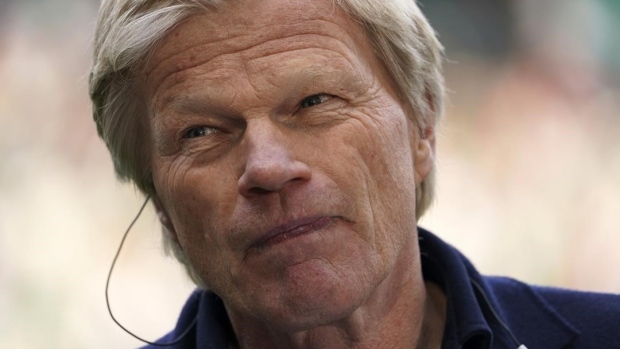 Former Germany great Oliver Kahn begins discussions to buy debt-ridden Bordeaux Article Image 0