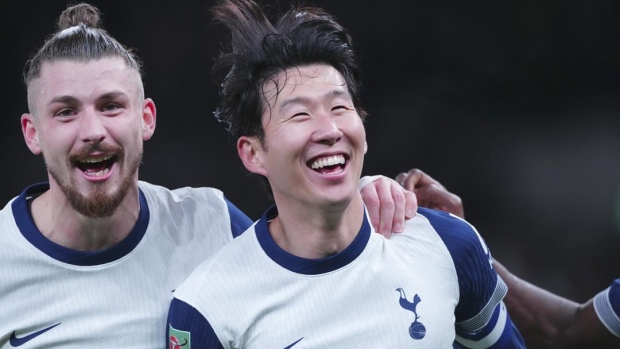 Tottenham triggers option to extend Son Heung-min's contract until 2026 Article Image 0