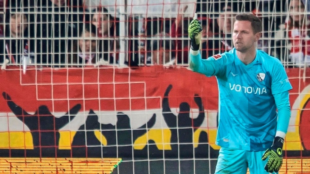 Union Berlin appeals court ruling over Bochum goalkeeper hit by firelighter, warns of 'dirty tricks' Article Image 0