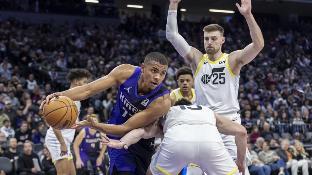 Toronto Raptors sign centre Orlando Robinson to 10-day contract Article Image 0