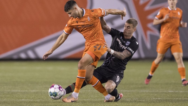 Influential midfielder Alessandro Hojabrpour re-signs with CPL's Forge FC Article Image 0