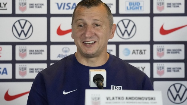 US women's coach Vlatko Andonovski outearned men's boss Gregg Berhalter during 2023-24 fiscal year Article Image 0