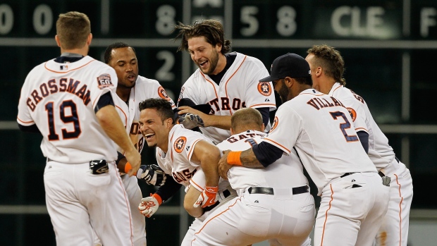 Astros beat Mariners 3-2 (F/10)