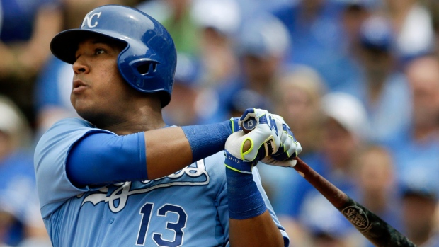 Cain, Perez hit Royals to sweep of Rays - TSN.ca