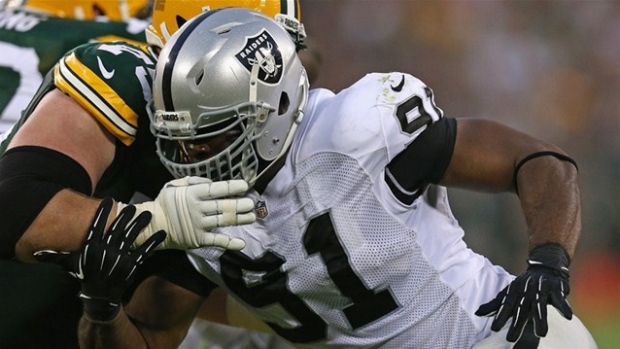 Report: Raiders to place Justin Tuck on IR with torn pectoral muscle