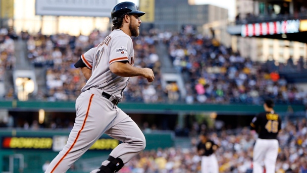 Bumgarner gets 1st win since July, D-backs beat Dodgers 6-1