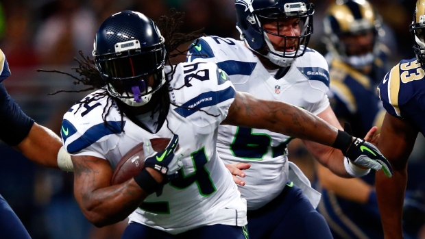 Marshawn Lynch's mom wants Seahawks' offensive coordinator fired