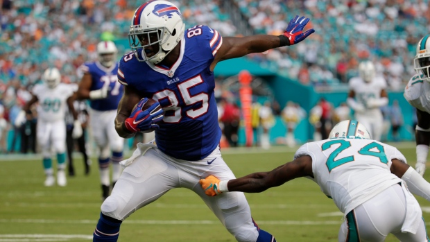 Arizona Cardinals sign former Buffalo Bills TE Charles Clay 