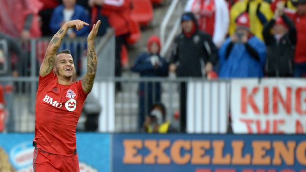 Giovinco Tfc Top Union To Near Playoffs Tsn Ca