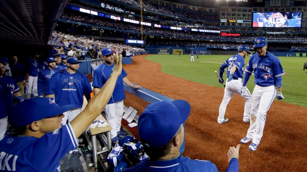 ALCS Game 3: Blue Jays win on redemption game from Ryan Goins