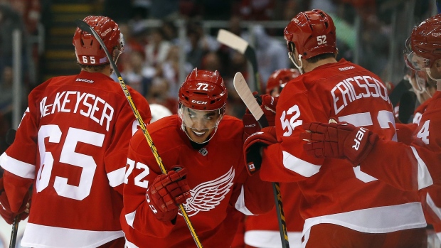 Today in Hockey History: Detroit Red Wings Sergei Fedorov Scores Five