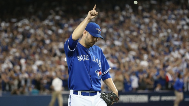 Marco Estrada re-signs with Toronto Blue Jays for two years