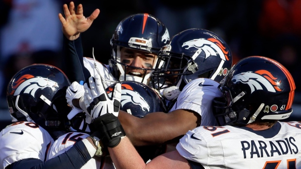 Broncos Beat Bears 17-15, Chicago News