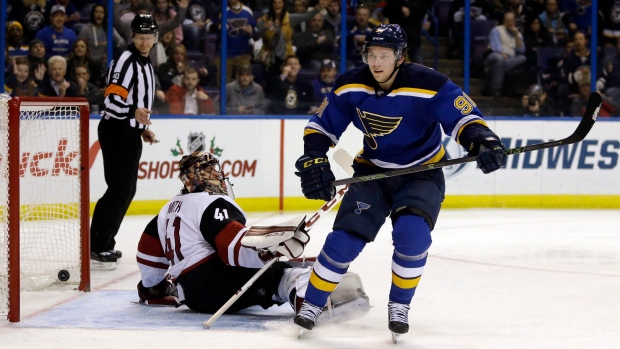 Tarasenko Steen rally Blues past Coyotes TSN.ca