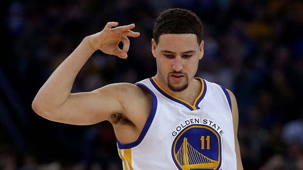 Stephen Curry, Klay Thompson combine for 70 points in Golden State