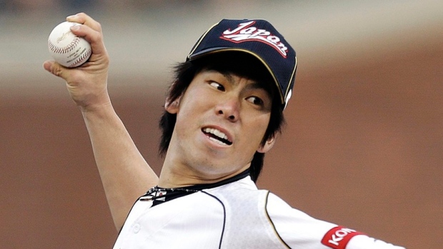 Dodgers sign Japanese pitcher Kenta Maeda to incentive-laden eight