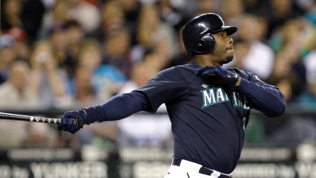 MLB: Griffey elected to Hall with highest percentage, Piazza in