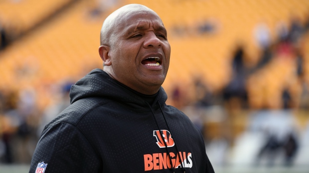 Browns name ex-Bengals OC Hue Jackson new head coach