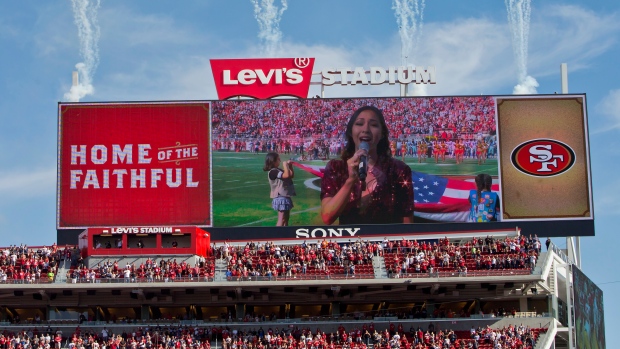 How can super-tech Levi's Stadium, three years into existence, ever beat  the heat? - The Athletic