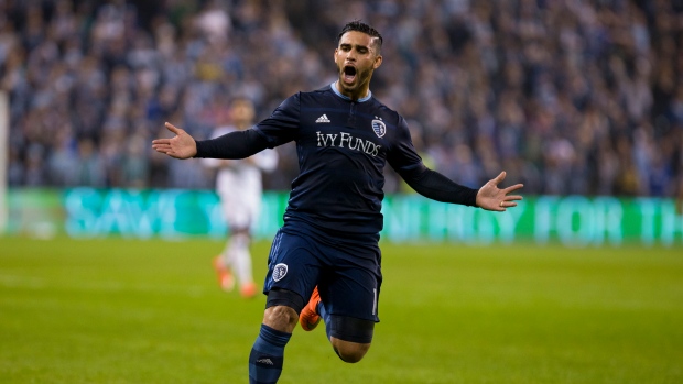 Dom Dwyer levels it for the MLS All-Stars