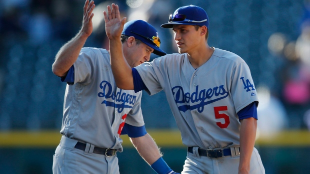 Dodgers finalize 1-year contract with Chase Utley - True Blue LA