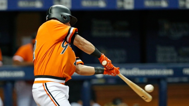 Longoria's 4th homer in 4 games lifts Giants over Reds
