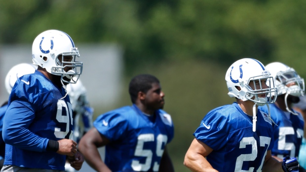 Colts center Ryan Kelly returns to practice