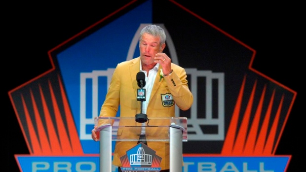 Brett Favre's spot in Pro Football Hall of Fame all about his father