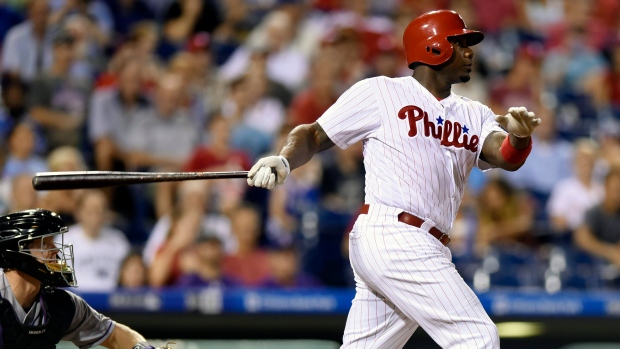Ryan Howard signs minor league contract with Braves