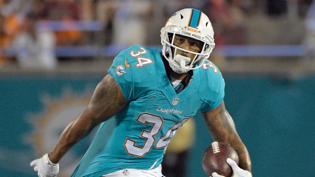 Arian Foster Signs With Dolphins