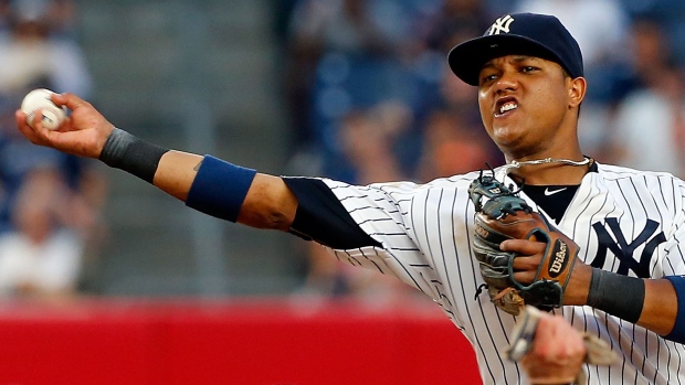 Reports: Cubs trade Starlin Castro to the Yankees