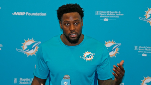 Reports: Miami Dolphins trade DE Charles Harris to Atlanta Falcons - TSN.ca