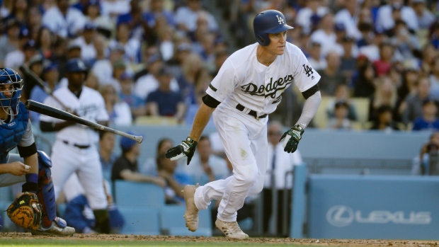 Dodgers will bring back veteran Chase Utley for one year - Los