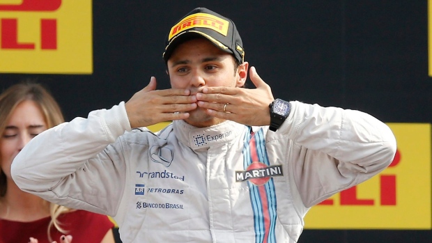 F1: Felipe Massa in tears at farewell after Brazilian GP