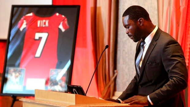 Falcons to honour former stars Michael Vick, Roddy White