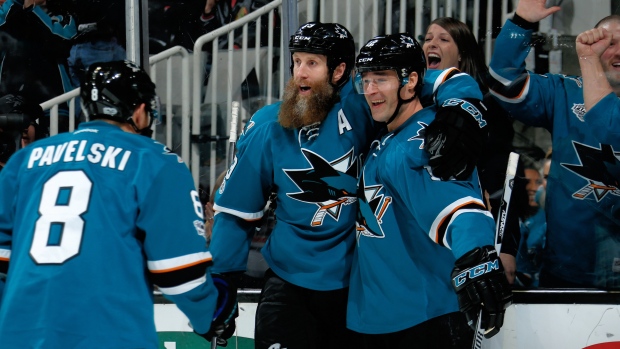 NHL scores: Marleau scores 1,000th career point to help Sharks