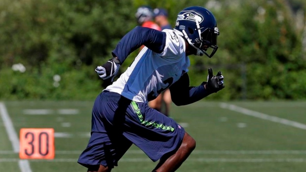 Seahawks sign safety Kam Chancellor to 3-year extension