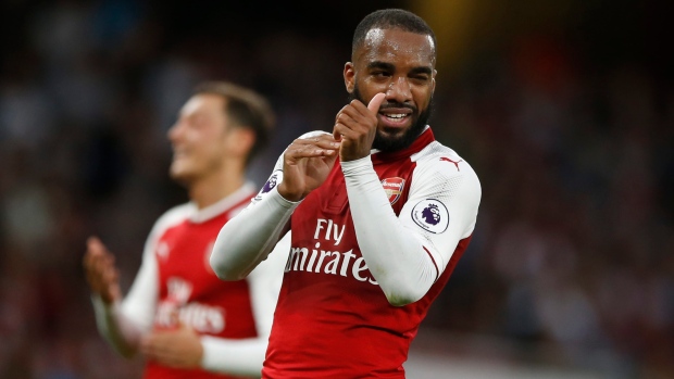 Arsenal loses Lacazette (knee) for up to six weeks - TSN.ca