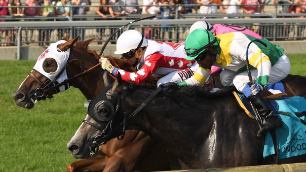 Channel Maker wins Breeders' Stakes in photo finish - TSN.ca