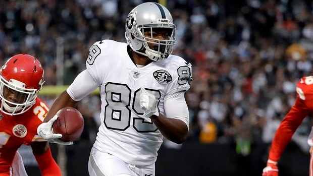 Report: Indianapolis Colts have inquired about Raiders WR Amari Cooper