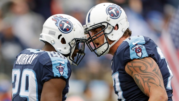 Taylor Lewan gets ejected shoving referee (Video)