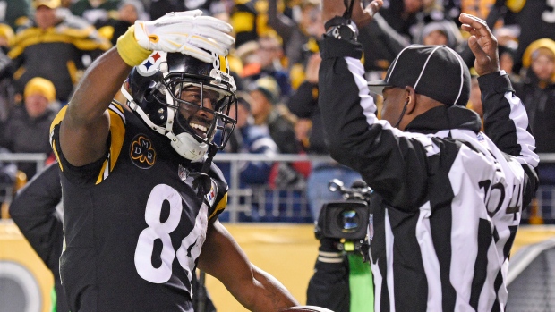 Antonio Brown in and out of game as Steelers try to rally back